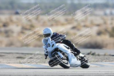 media/Dec-07-2025-CVMA (Sun) [[3e7d2de5dc]]/Race 12- Formula 40 MW and LW/